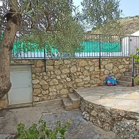 Sierra Alcaide
